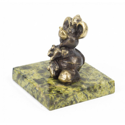 Статуэтка из бронзы на подставке из змеевика &quot;Мышка толстая&quot;