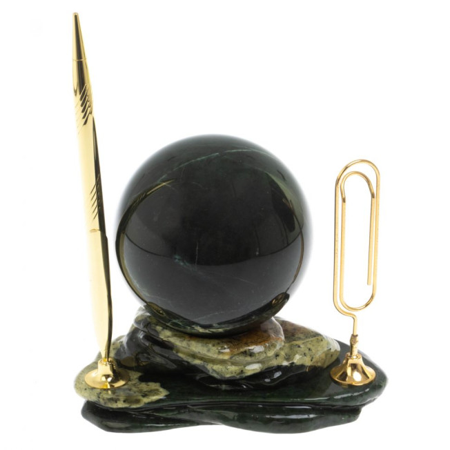 Композиция из змеевика &quot;Ящерица на скале&quot; шар 9,5 см