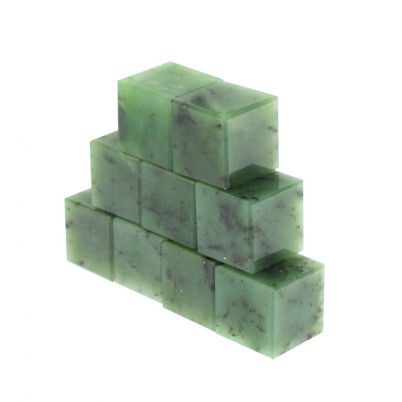 Нефритовые камни для виски / коньяка 9 кубиков 2 см саянский нефрит