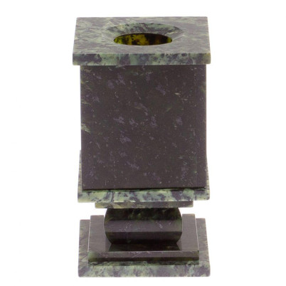 Карандашница из нефрита