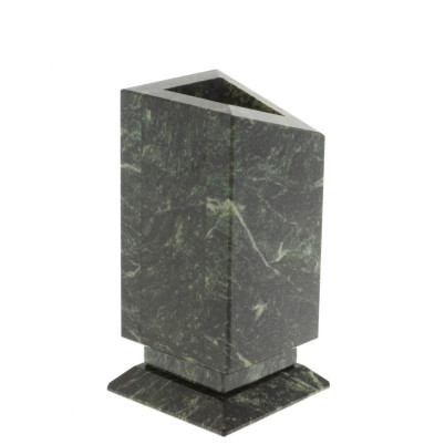 Карандашница из шабровского змеевика