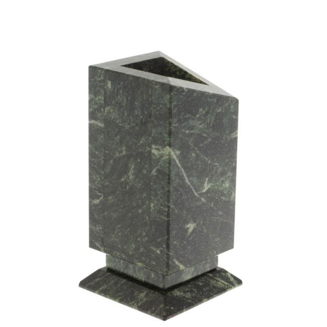 Карандашница из шабровского змеевика