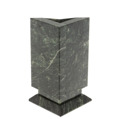 Карандашница из шабровского змеевика