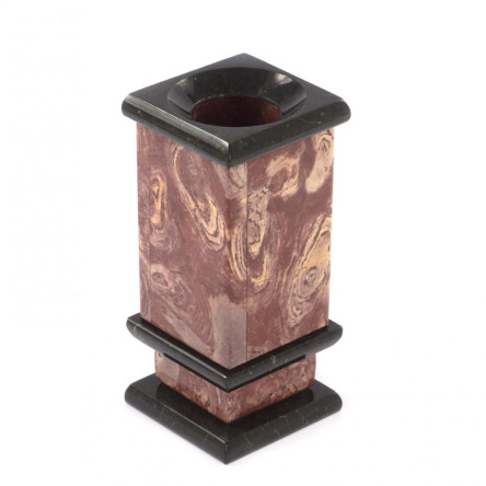 Карандашница из камня лемезит