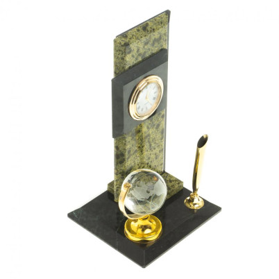 Настольные часы из камня змеевик &quot;Глобус&quot;