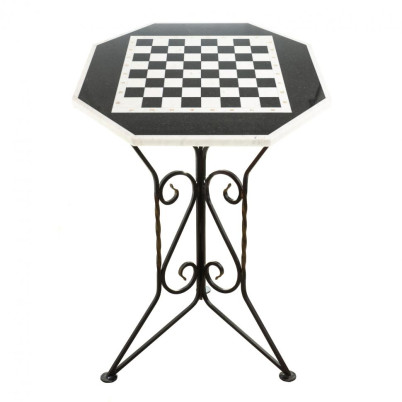 Стол черно-белый без фигур