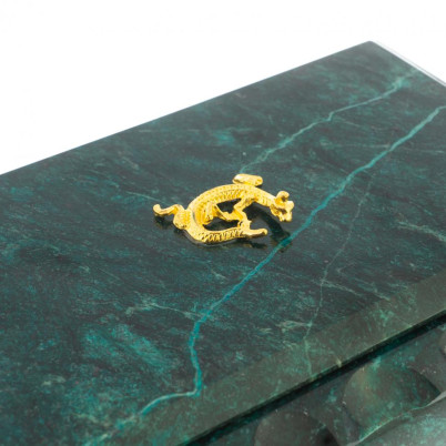 Каменная шкатулка из змеевика 21х13х7,5 см