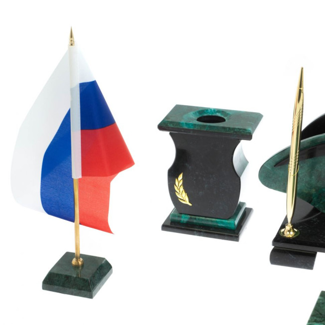 Настольный набор &quot;Орел&quot; из змеевика с бюваром