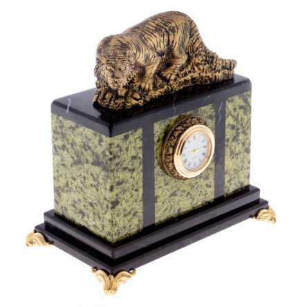 Часы "Амурский тигр" камень змеевик