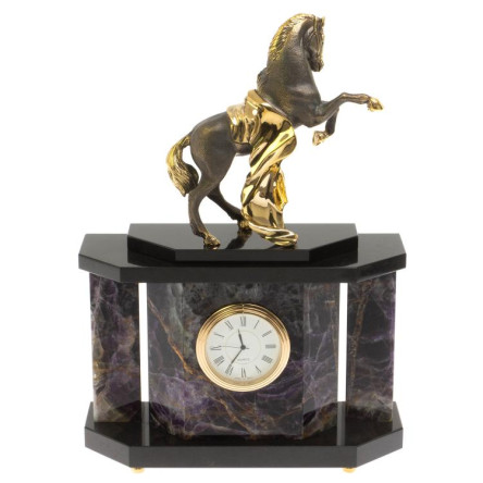 Часы "Конь с попоной" из сиреневого флюорита