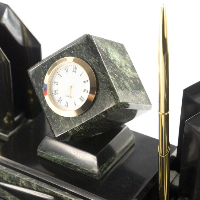 Письменный прибор руководителя из натурального змеевика