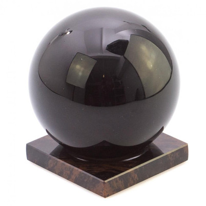 Шар из черного обсидиана 10 см на подставке