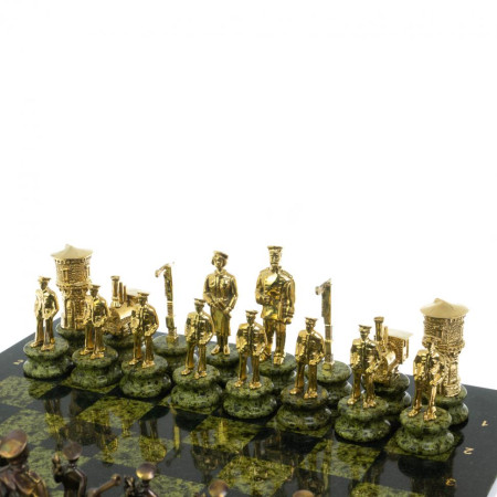 Шахматы подарочные &quot;Железнодорожники&quot; из бронзы и змеевика 48х48 см