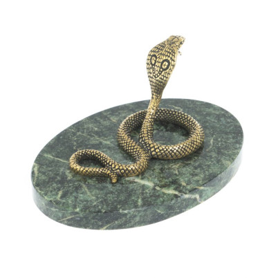 Статуэтка &quot;Королевская кобра&quot; на подставке из шабровского змеевика