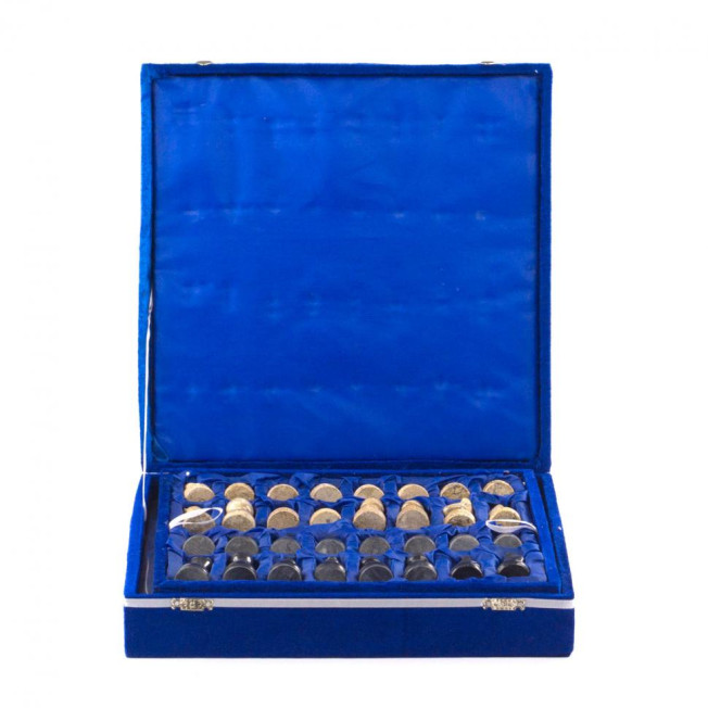 Настольные шахматы "Дебют" доска 30х30 см камень ракушечник мрамор