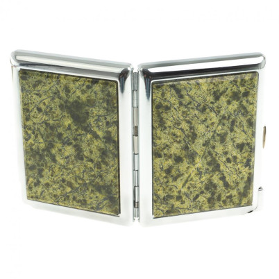 Портсигар 20 сигарет с зажигалкой камень змеевик светлый