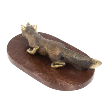 Статуэтка &quot;Лис крадется&quot; из бронзы на подставке из лемезита