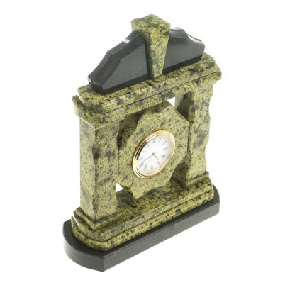 Часы &quot;Лира&quot; змеевик