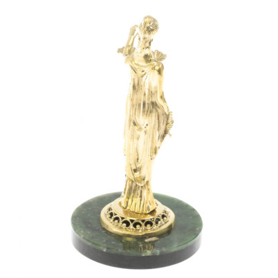 Статуэтка &quot;Фемида&quot; на нефрите 8х8х14,5 см