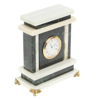 Часы из нефрита и белого мрамора