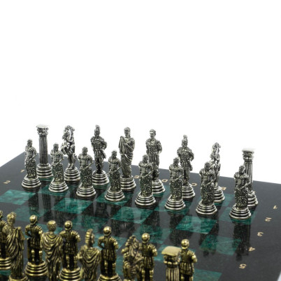 Шахматы "Римские легионеры" доска 32х32 шабровский змеевик