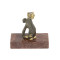 Статуэтка из бронзы на подставке из лемезита "Кошка"