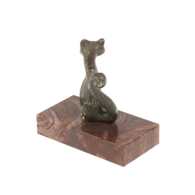 Статуэтка из бронзы на подставке из лемезита &quot;Кошка&quot;