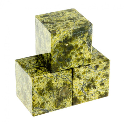 Кубик камень светло-зеленый змеевик 22 мм