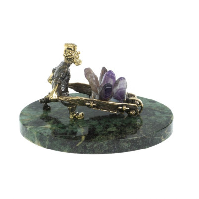 Статуэтка &quot;Старатель с тачкой&quot; из бронзы камень аметист