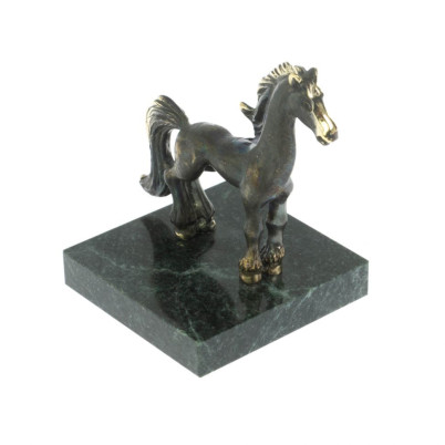 Статуэтка из бронзы &quot;Лошадка&quot; на шабровском змеевике