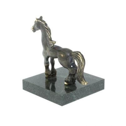 Статуэтка из бронзы &quot;Лошадка&quot; на шабровском змеевике