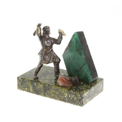 Бронзовая статуэтка &quot;Данила мастер&quot; камень змеевик малахит