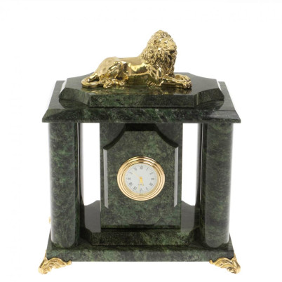 Часы "Лев" из шабровского змеевика