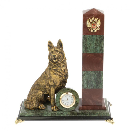 Подарочные часы из камня "Пограничный столб"