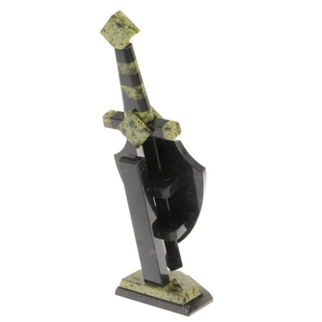 Настольный сувенир &quot;Щит и меч&quot; камень змеевик 10х7х28 см