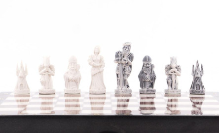 Шахматы с оригинальными фигурами "Средневековье" 40х40 см камень лемезит мрамор