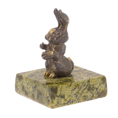 Статуэтка из бронзы на подставке из змеевика &quot;Заяц&quot;